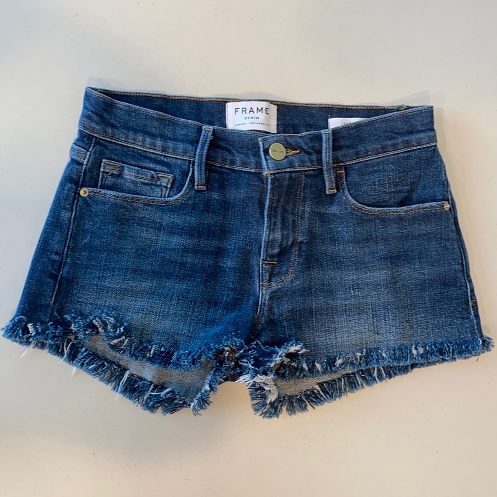 FRAME Le Cut Off Denim Shorts in Williams